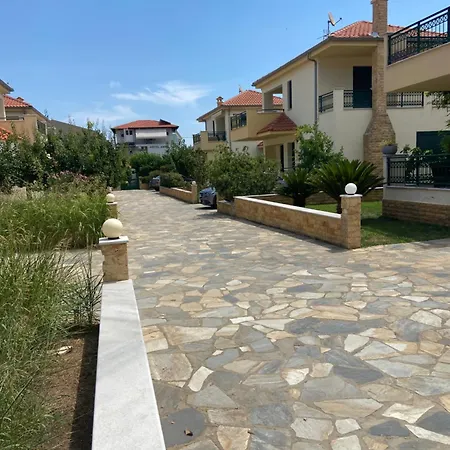 Alexander Seaside Дом отдыха