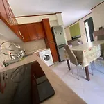 Alexander Seaside Holiday home *